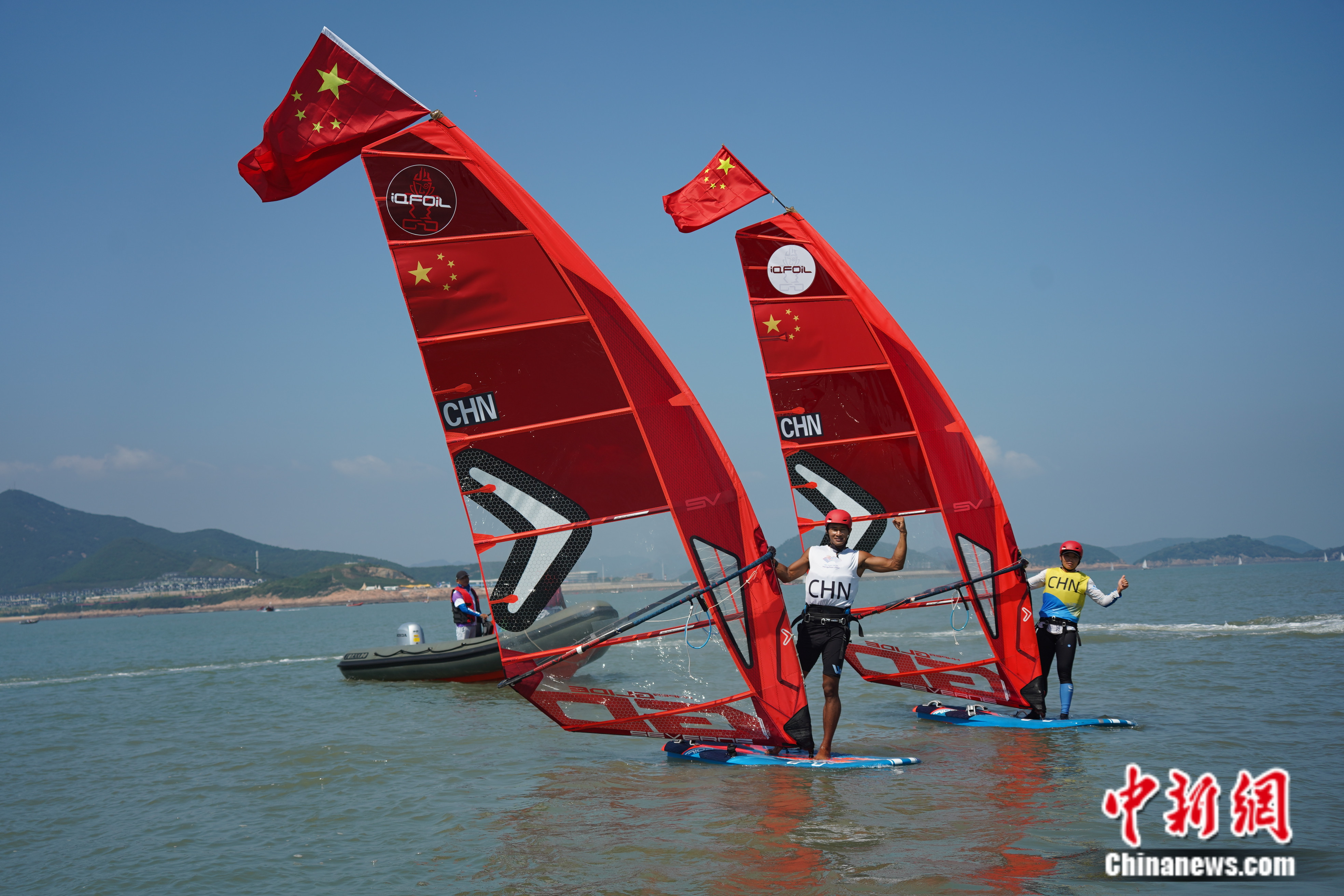 杭州亚运会帆船赛中国队斩获两金刷新纪录