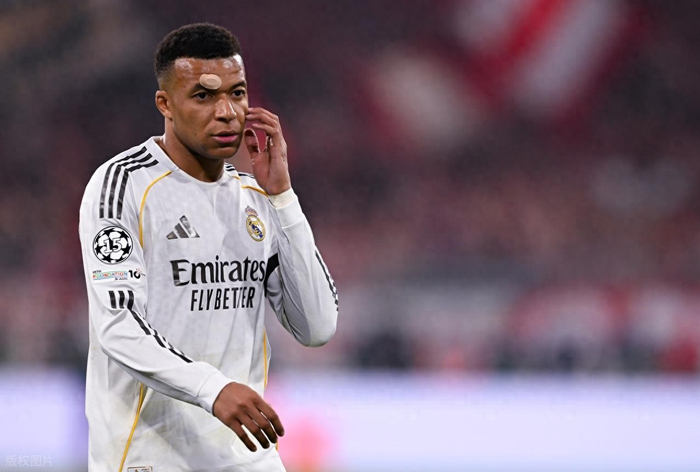 姆巴佩金球之路受阻 登贝莱或成欧洲足坛新星