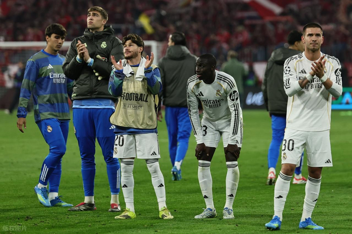 姆巴佩金球之路受阻 登贝莱或成欧洲足坛新星