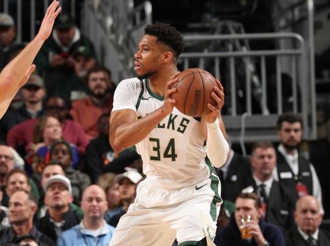 阿德巴约单场83分创纪录 热火力克雄鹿终结七连