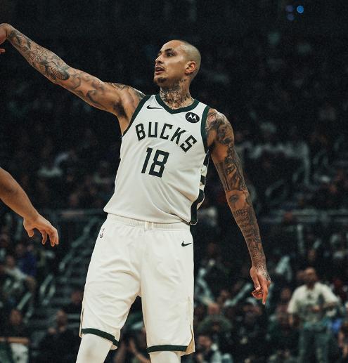 阿德巴约单场83分创纪录 热火力克雄鹿终结七连