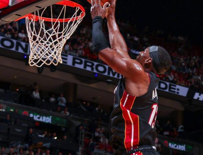 阿德巴约单场83分创纪录 热火力克雄鹿终结七连